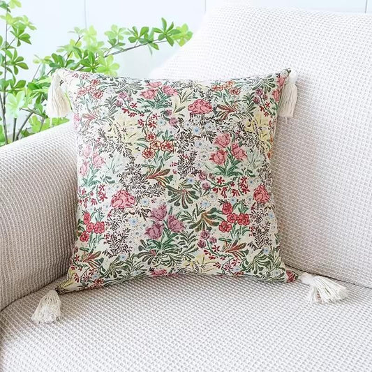 Cushion cover with pink jacquard flowers: Elegance and Style for your Home.
