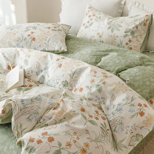 Printed duvet cover with black leaves and pale pink background, extra soft microfiber.