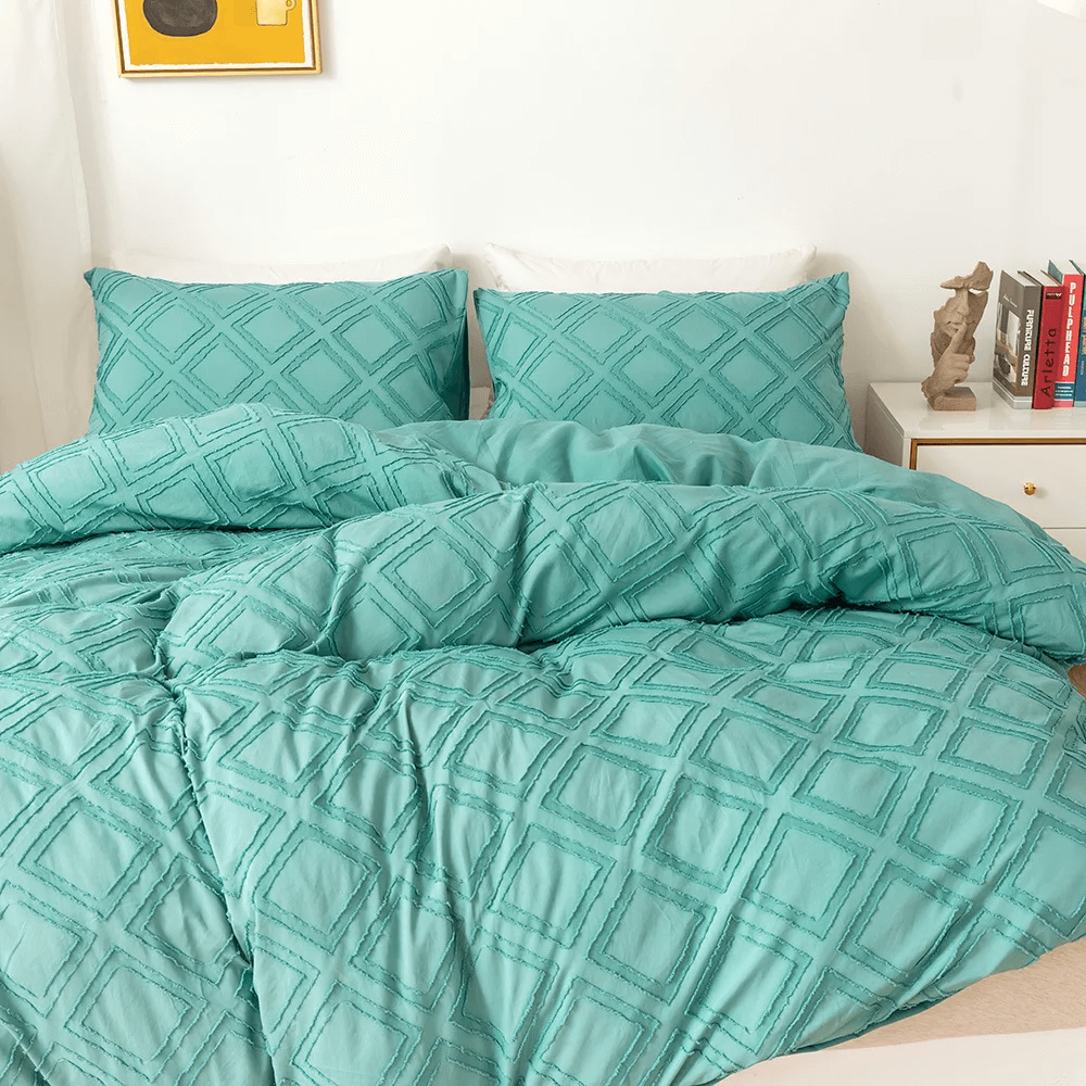 Turquoise duvet cover with embossed rhombuses, modern and extra soft.