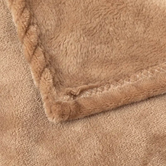 Soft fleece blanket. Cream.