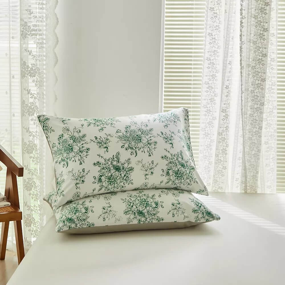 Green flower duvet cover with reversible print, 100% Cotton.